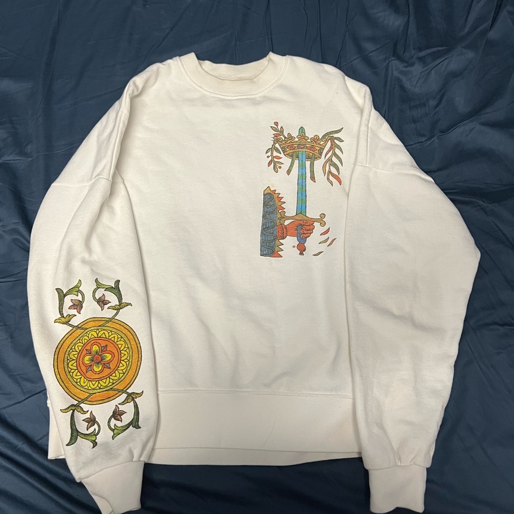 Zara White Crewneck Sweater with Graphic Designs